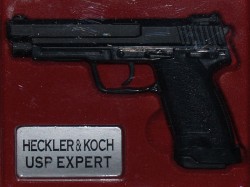 RÉPLICA DE LA PISTOLA HECKLER & KOCH USP EXPERT